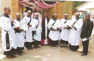 Deacons receive their Rooted in Jesus certificates